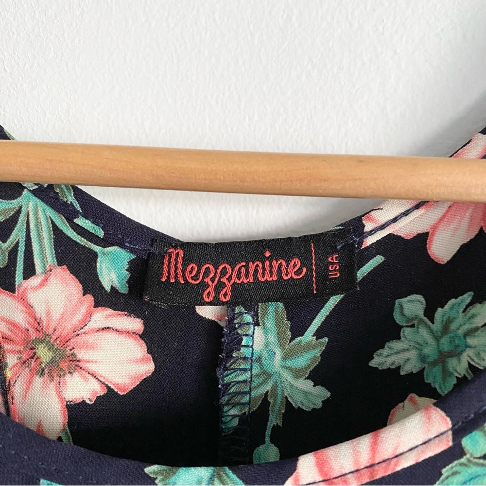 ModCloth Navy Floral Tank Top - Picture 5 of 5